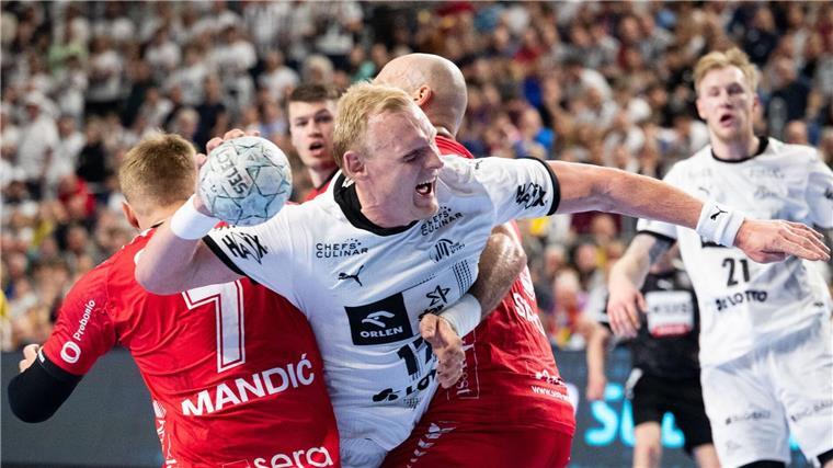 Weltklasse-Wolff führt Kiel zum Pokal-Triumph Bejubelte im letzten Pokal-Auftritt seiner Karriere einen emotionalen Sieg: Kiels Kreisläufer Patrick Wiencek.