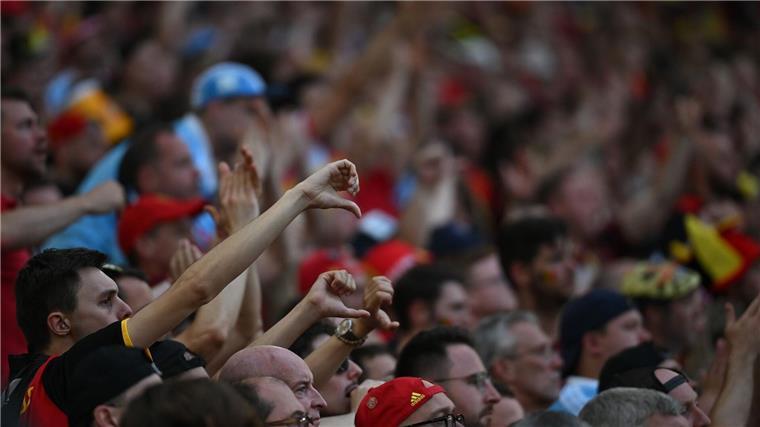 Belgischer Riss zwischen Fans und Spielern Belgiens Fans zeigen sich nach der Gruppenphase unzufrieden.