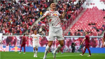 Benjamin Sesko erzielte mit seinem Doppelpack gegen Augsburger seine ersten Bundesligatore in dieser Saison.