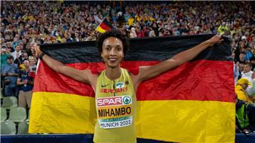 Beobachtet nicht nur als Politikwissenschaftlerin die Entwicklung in Deutschland mit Sorge: Malaika Mihambo.