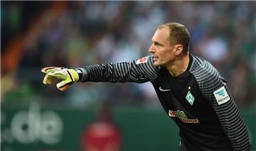 Bereits Anfang Oktober hat sich Jaroslav Drobny einen Bruch der Elle und Handwurzel zugezogen. Er soll noch bis Ende November ausfallen.