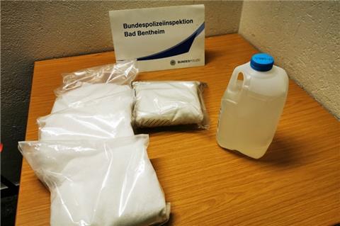 Beschlagnahmtes Crystal Meth und Amphetamin