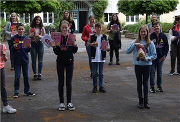 Besondere Talente entwickelt und gepflegt haben diese Schülerinnen und Schüler des Gymnasiums während der Corona-Schließung. Sie beteiligten sich am Corona Talent Contest.