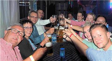 Beste Stimmung auf dem Holßeler Ortsgemeinschaftsfest 2017. 