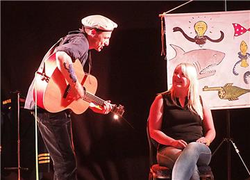 Beste Stimmung auf dem Holßeler Ortsgemeinschaftsfest 2017. Foto: Stehn