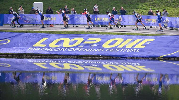 Biathlon in München: Begeisterung bei gelungener Premiere Beton statt Schnee: Biathlon im Münchner Olympiapark.