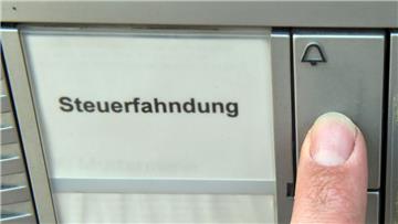 Bevor die Steuerfahndung beim Förderverein in Ringstedt  vor der Tür steht, hat sich der Verein wegen Steuerhinterziehung selbst angezeigt. 
