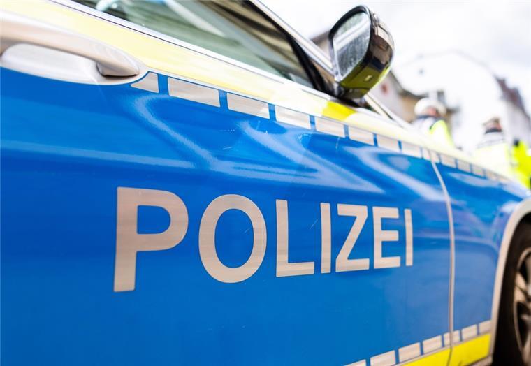Bremerhaven: Toter in Leherheide - Keine Fremdeinwirkung polizeifahrzeug