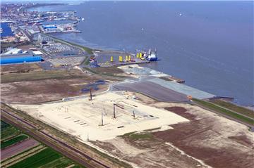 Siemens legt mit Offshore-Werk in Cuxhaven los