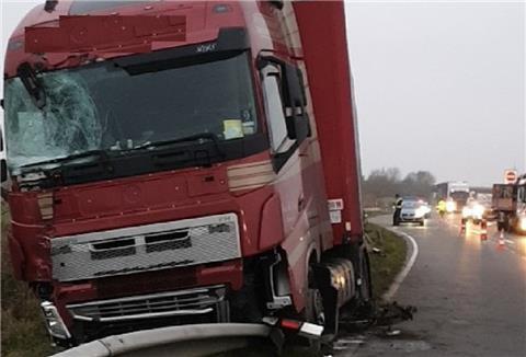 Unfall auf der Bundesstraße 437