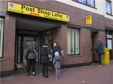 Postfiliale an der Hafenstraße wieder offen -  Geldautomat bleibt abgebaut