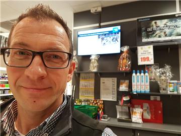 Dieser Edeka-Chef hat Grund zur Freude - und seine Kunden auch