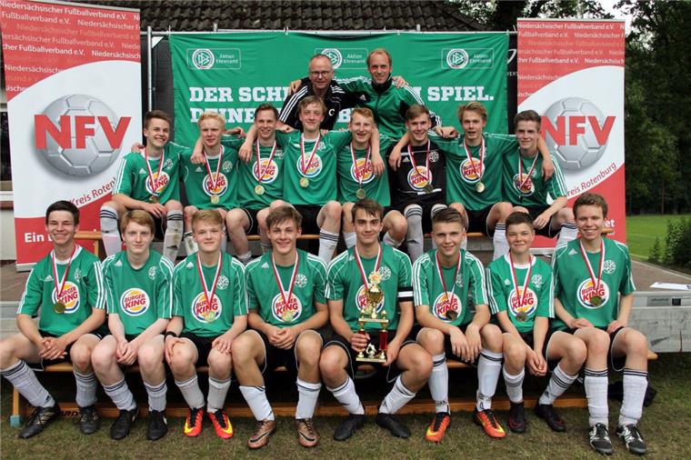 Heeslingen: Hunderte Jugendfußballer geehrt Heeslingen: Hunderte Jugendfußballer geehrt