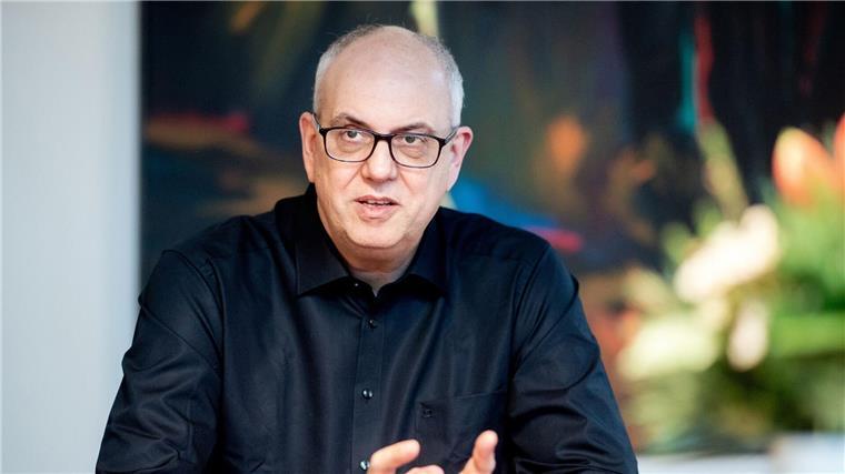 Gibt es einen zweiten Anlauf zum Bau des Offshore-Terminals Bremerhaven? Porträt von Andreas Bovenschulte