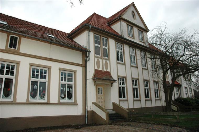 Stadt Nordenham verkauft Schule und Leichenhalle