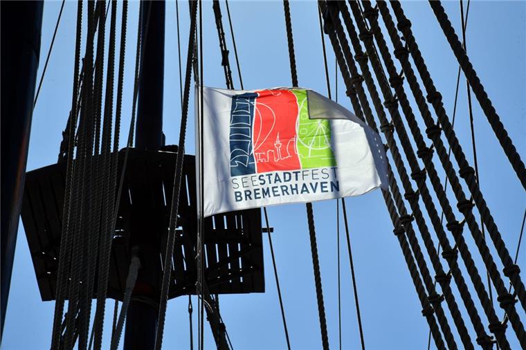 Spanisches Schmuckstück „El Galeon“ zu Gast beim Seestadtfest in Bremerhaven Spanisches Schmuckstück „El Galeon“ zu Gast beim Seestadtfest in Bremerhaven