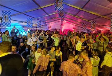 Das Zevener Oktoberfest steht vor der Tür, und es gibt noch Karten