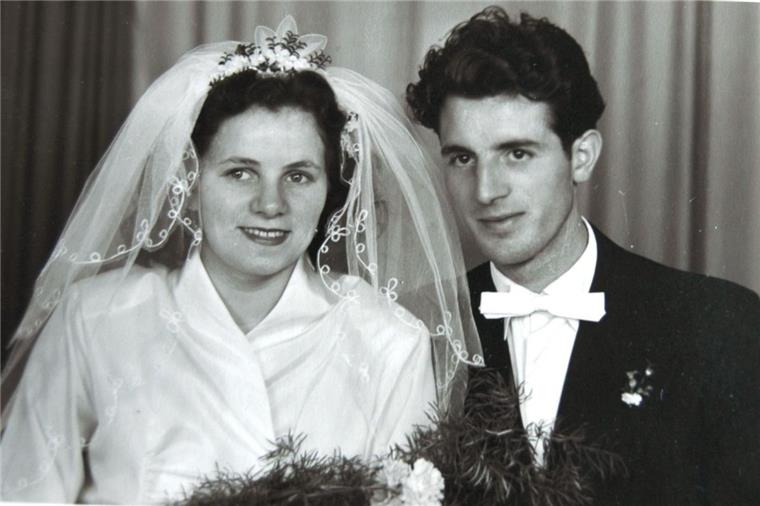 Sind seit 60 Jahren glücklich miteinander verheiratet: Helma und Heinrich Kok aus Sittensen. In einem Tanzcafé im Wilhelmshavener Stadtteil Rüstersiel lernten sie sich einst kennen.