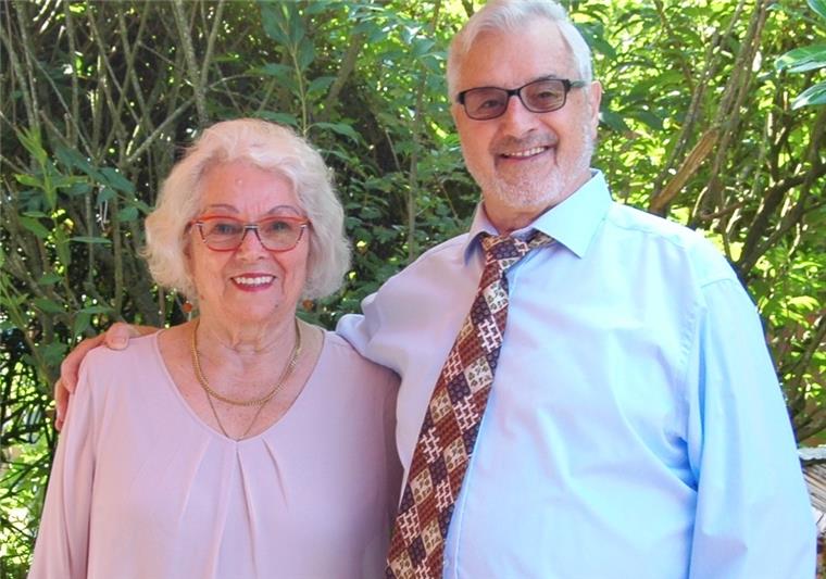 Sind seit 60 Jahren glücklich miteinander verheiratet: Helma und Heinrich Kok aus Sittensen. In einem Tanzcafé im Wilhelmshavener Stadtteil Rüstersiel lernten sie sich einst kennen.