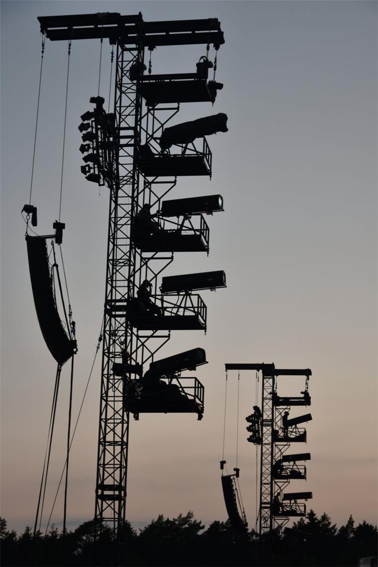 Immer auf dem Sprung: Die Leoniden rocken die Mountain Stage.