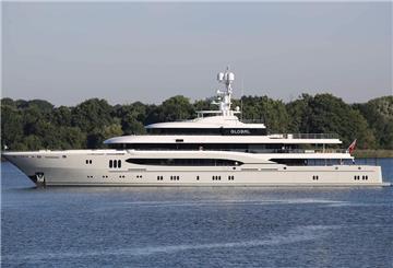 Diese Megayacht steht für 79 Millionen Dollar zum Verkauf