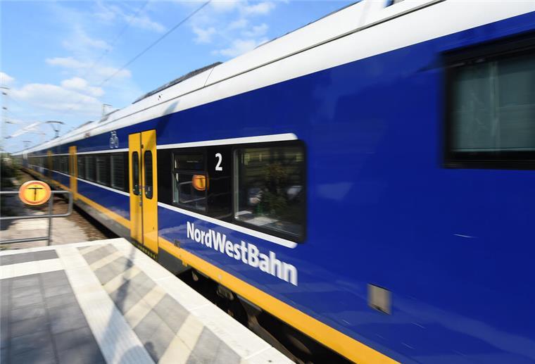 Bahnreisende aufgepasst! Hier kommt im Juli der Schienenersatzverkehr zum Einsatz