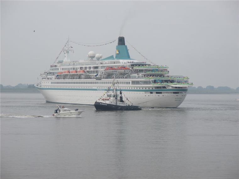 "Albatros" kehrt um nach Bremerhaven