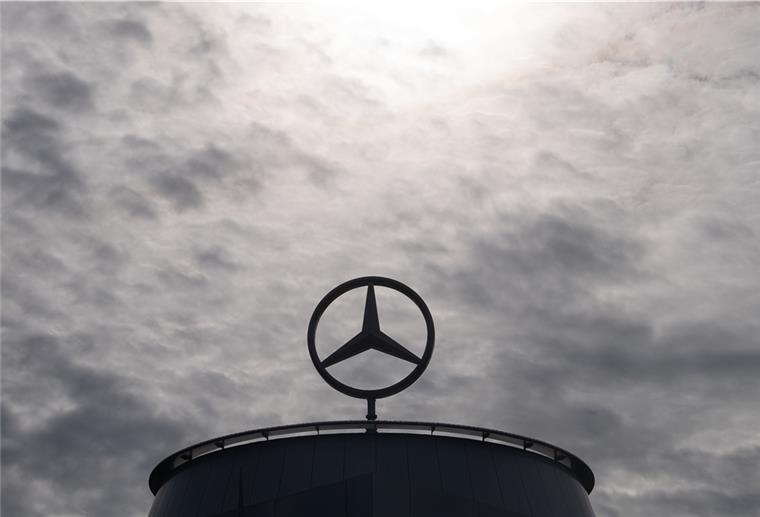 Mercedes-Benz ruft Hunderttausende Autos zurück