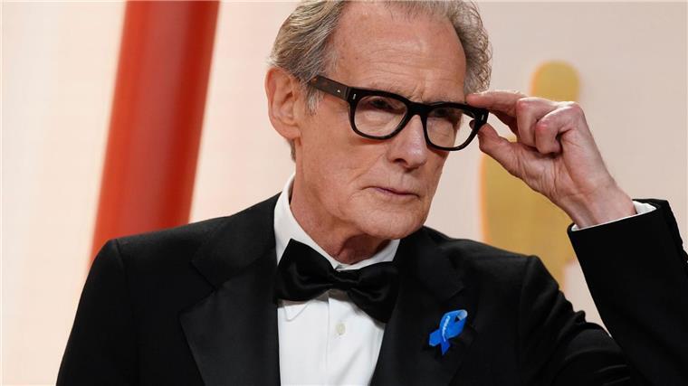 Bill Nighys ergreifende Darstellung eines todkranken Bürokraten in „Living – Einmal wirklich leben“ brachte ihm eine Oscar-Nominierung ein.