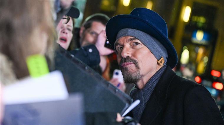 Hollywoodstar in Berlin: So war Demi Moores Auftritt Billy Bob Thornton ganz nah in Berlin.