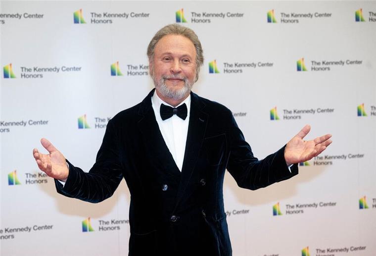 Billy Crystal besucht berühmten „Harry und Sally“-Drehort Billy Crystal kommt zum Kennedy Center Honors Gala Dinner.