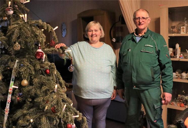 Ist denn schon wieder Weihnachten? Bei dieser Familie steht der Baum ...