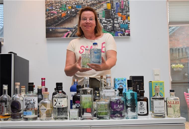 Birthe Vowinkel ist nicht nur leidenschaftliche Gin-Sammlerin, sondern sie hat auch gemeinsam mit ihrem Mann Dirk die Marke Norgin auf den Markt gebracht. Im Juli kommt eine weitere Sorte hinzu: Norgin mit Meersalzwasser.