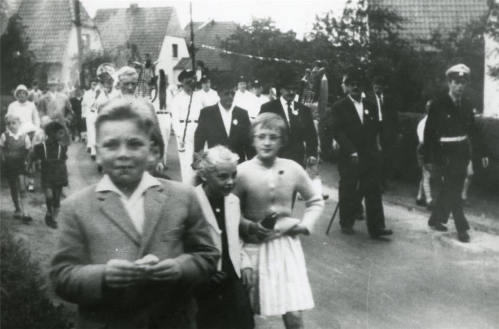 Bis Ende der 1960er Jahre feierten die Siedler in jedem Jahr ein Zeltfest auf de...