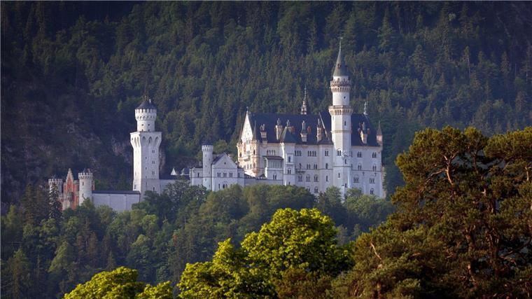 Welterbe-Antrag für Bayerns Königsschlösser eingereicht Bis Mitte 2025 entscheidet das UNESCO-Kommitee, ob das Schloss Neuschwanstein das Welterbe-Siegel erhält.