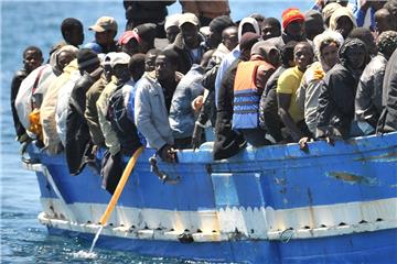 Bis zu 200.000 Flüchtlinge aus Nordafrika erwartet Entwicklungsminister Gerd Müller in diesem Frühjahr in Europa.