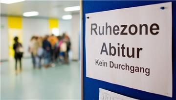 Bisher gibt es für die Schüler am Langener Gymnasium keinen Durchgang bis zum Abitur. Die Eltern wollen dies ändern.