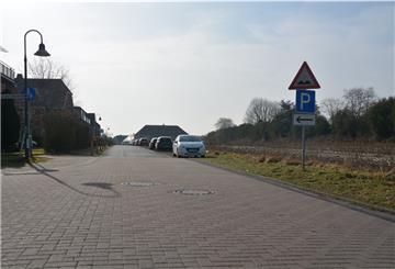 Bisher ist die Schwaaner Straße in Loxstedt größtenteils nur einseitig bebaut. Das soll sich nun ändern.