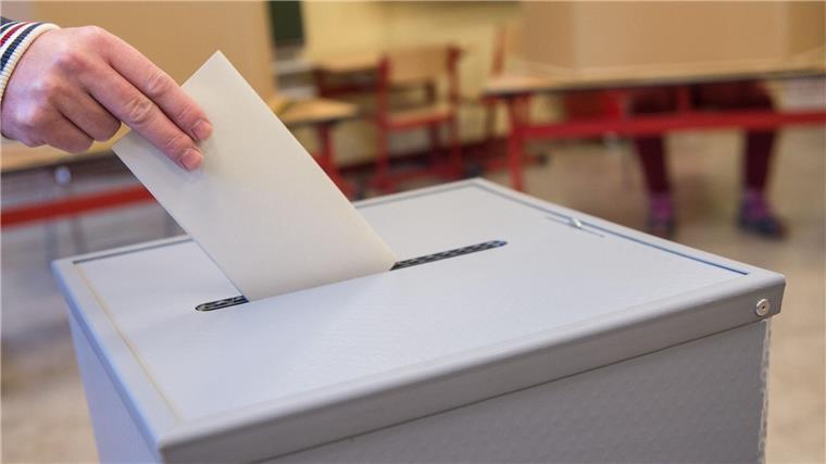 Wählen mit 16 Jahren: Rot-Grün fordert Zustimmung der CDU Bislang können die Niedersachsen erst mit 18 Jahren an der Landtagswahl teilnehmen. (Archivbild)