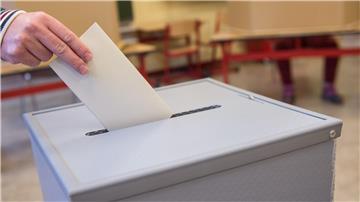 Bislang können die Niedersachsen erst mit 18 Jahren an der Landtagswahl teilnehmen. (Archivbild)