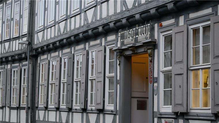 Kinder zum Essen gezwungen? Kita-Mitarbeiterin vor Gericht Blick auf das Amtsgericht Duderstadt.