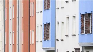 Blick auf Mehrfamilienhäuser in der Innenstadt.