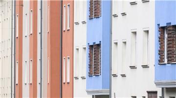 Blick auf Mehrfamilienhäuser in der Innenstadt.