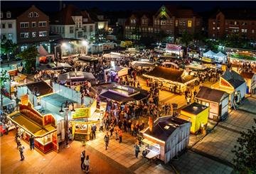 Blick aufs Stadtfest 2019 auf dem Nordenhamer Marktplatz. 2021 soll sich einiges ändern.