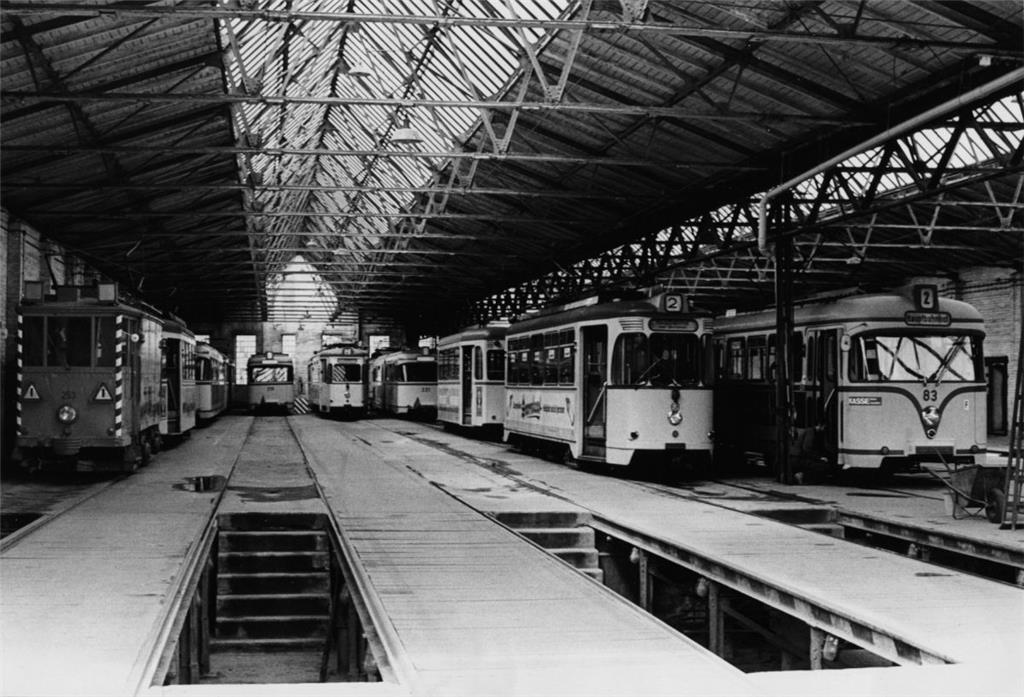 Blick ins Straßenbahndepot im Juli 1973: &quot;Kostet viel und bringt wenig: Der...