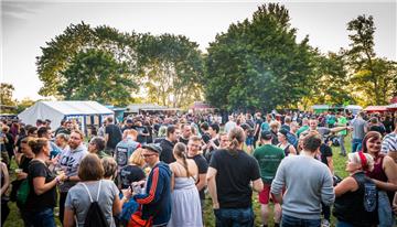 Blick übers Festivalgelände am Freitagabend. Foto: Hartmann