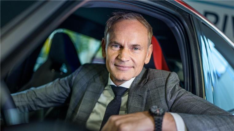 VW-Chef Blume: Verbrenner-Aus 2035 ist „unrealistisch“ Blume: „Wir sehen als Zukunftstechnologie ganz klar die Elektromobilität“.