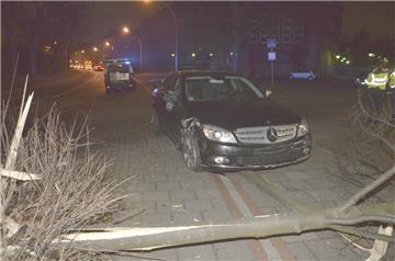 Böser Crash in der Friedrich-Ebert-Straße.