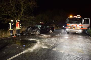 Böser Unfall mit fünf Schwerverletzten in der Nähe von Schwei.