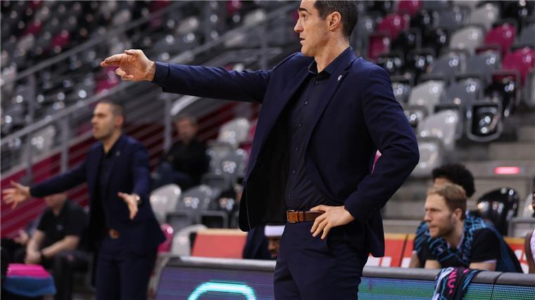 Bonner Basketballer mit Start-Ziel-Sieg im Europapokal Bonns Cheftrainer Roel Moors sah gegen Ramat-Gan eine starke erste Hälfte.